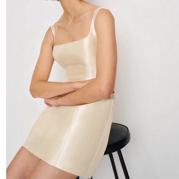 NWT Reformation Avon Mini Cream Dress size 6 - Picture 3 of 13